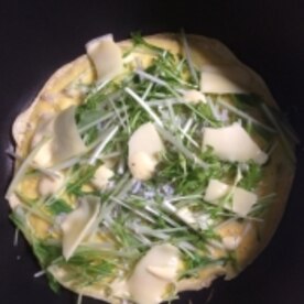 フライパンで簡単 しらすと水菜のピザ風 レシピ 作り方 By Yochi814 楽天レシピ フライパンで簡単 しらすと水菜のピザ風 レシピ 作り方 By Yochi814 楽天レシピ